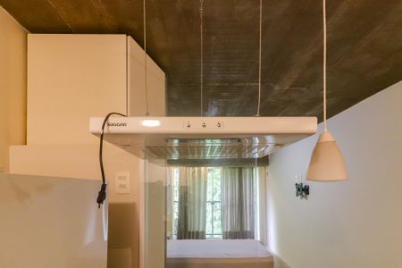 Studio para alugar com 28m², 1 quarto e 1 vaga Studio para alugar com 28m², 1 quarto e 1 vagaQuarto / Cozinha