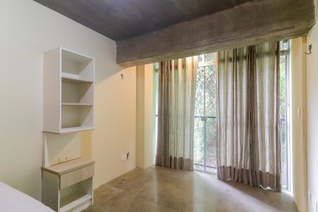 Studio para alugar com 28m², 1 quarto e 1 vaga Studio para alugar com 28m², 1 quarto e 1 vagaQuarto / Cozinha