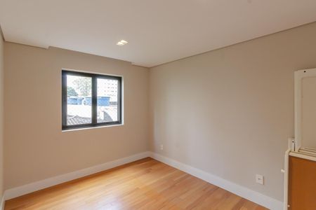 Apartamento à venda com 142m², 4 quartos e 2 vagas