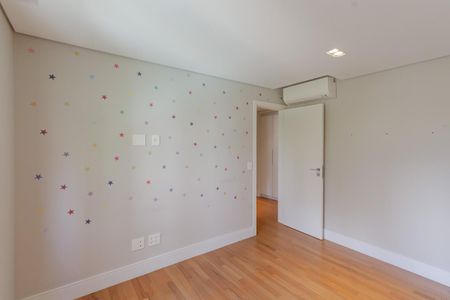 Apartamento à venda com 142m², 4 quartos e 2 vagas