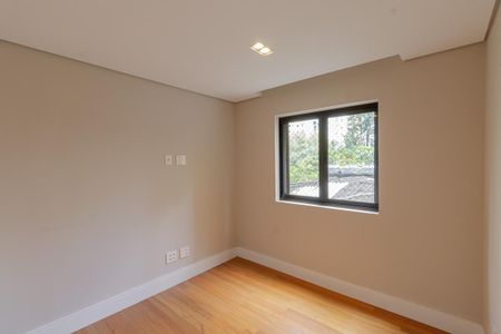 Apartamento à venda com 142m², 4 quartos e 2 vagas