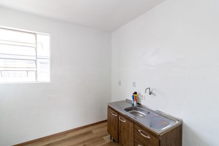 Cozinha de apartamento para alugar com 2 quartos, 51m² em Camaquã, Porto Alegre
