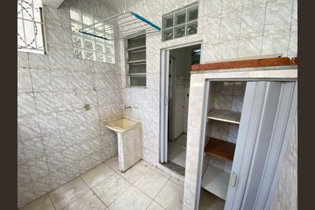 Apartamento à venda com 58m², 2 quartos e sem vaga Apartamento à venda com 58m², 2 quartos e sem vagaÁrea de Serviço