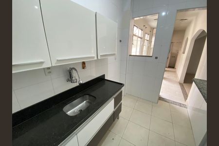 Apartamento à venda com 58m², 2 quartos e sem vaga Apartamento à venda com 58m², 2 quartos e sem vagaCozinha