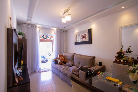 Sala de casa de condomínio para alugar com 2 quartos, 78m² em Maria Paula, São Gonçalo