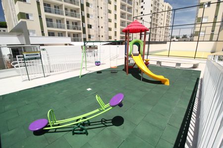Apartamento para alugar com 55m², 2 quartos e 1 vagaÁrea comum - Playground
