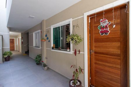 Apartamento à venda com 48m², 2 quartos e sem vaga Apartamento à venda com 48m², 2 quartos e sem vagaEntrada