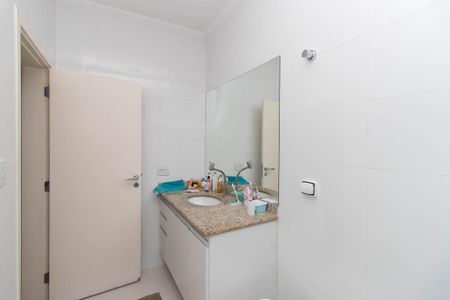 Casa à venda com 280m², 4 quartos e 4 vagasBanheiro da Suíte