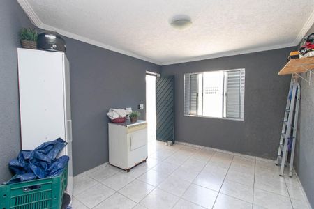 Casa à venda com 280m², 4 quartos e 4 vagasQuarto de Serviço