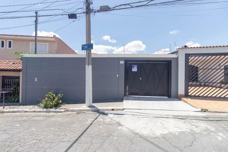 Casa à venda com 280m², 4 quartos e 4 vagasFachada