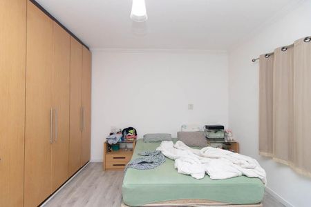 Casa à venda com 280m², 4 quartos e 4 vagasQuarto Suíte