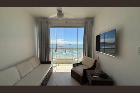 Sala de apartamento para alugar com 3 quartos, 70m² em Pitangueiras, Guarujá