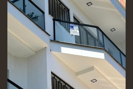 Apartamento para alugar com 86m², 2 quartos e 1 vagaFachada + plaquinha