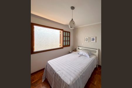 Casa à venda com 200m², 3 quartos e 3 vagasQuarto 3