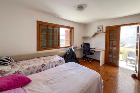 Casa à venda com 200m², 3 quartos e 3 vagasQuarto 2