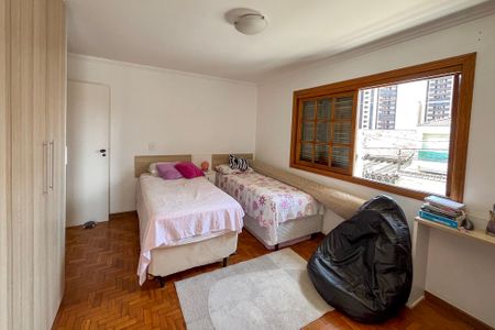 Casa à venda com 200m², 3 quartos e 3 vagasQuarto 2