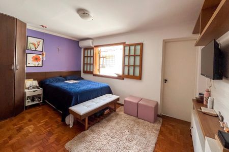 Casa à venda com 200m², 3 quartos e 3 vagasSuite 