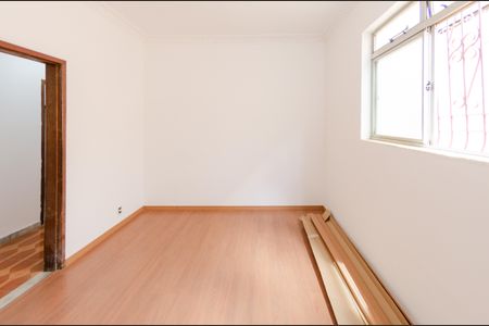 Apartamento para alugar com 90m², 2 quartos e sem vagaSala