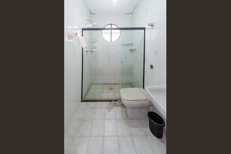 Apartamento para alugar com 90m², 2 quartos e sem vagaBanheiro