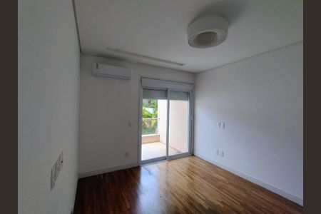 Casa de condomínio para alugar com 460m², 3 quartos e 6 vagasSuíte 4
