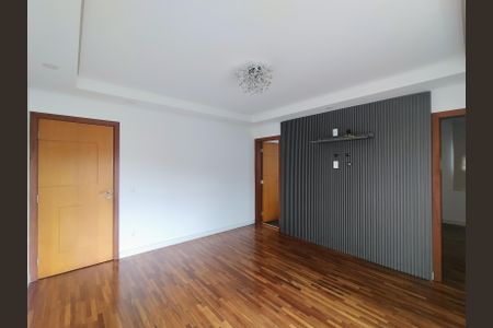 Casa de condomínio para alugar com 460m², 3 quartos e 6 vagasSuíte 1