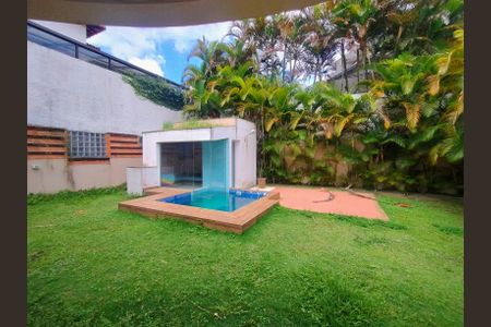 Casa de condomínio para alugar com 460m², 3 quartos e 6 vagasPiscina