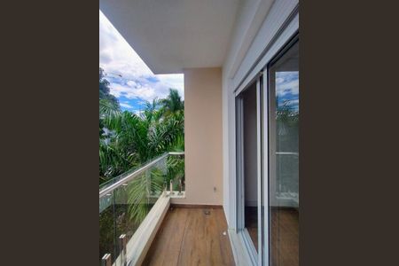 Casa de condomínio para alugar com 460m², 3 quartos e 6 vagasSuíte 1 sacada 