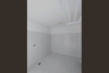 Casa de condomínio para alugar com 460m², 3 quartos e 6 vagasÁrea de Serviço