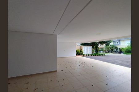 Casa de condomínio para alugar com 460m², 3 quartos e 6 vagasGaragem