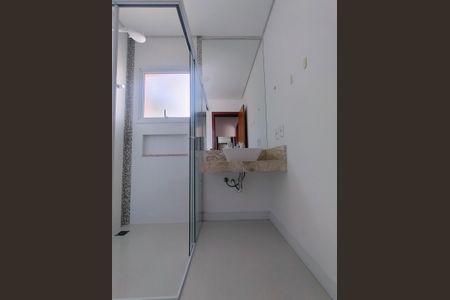 Casa de condomínio para alugar com 460m², 3 quartos e 6 vagasSuíte 4 Banheiro 