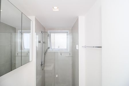 Apartamento à venda com 100m², 2 quartos e 3 vagasBanheiro da Suíte 2