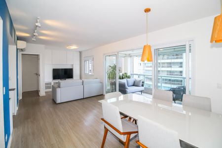 Sala de apartamento à venda com 2 quartos, 100m² em Lapa, São Paulo