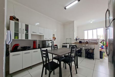 Apartamento para alugar com 100m², 2 quartos e 2 vagasCozinha 