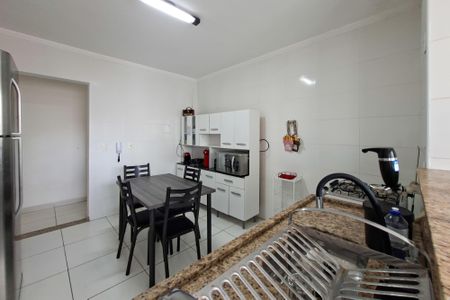 Apartamento para alugar com 100m², 2 quartos e 2 vagasCozinha 