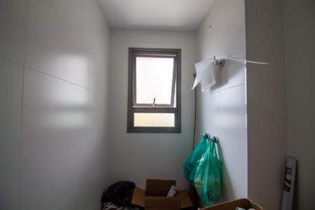 Apartamento à venda com 81m², 2 quartos e 1 vagaBanheiro da Suíte