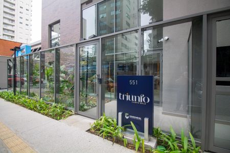 Apartamento à venda com 81m², 2 quartos e 1 vagaFachada e portaria