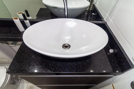 Apartamento para alugar com 57m², 2 quartos e 1 vagaBanheiro 2