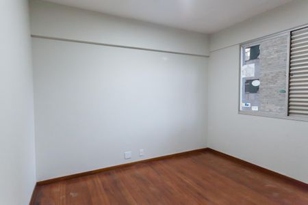 Apartamento à venda com 195m², 4 quartos e 2 vagasquarto 2
