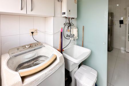 Apartamento para alugar com 56m², 2 quartos e 1 vagaÁrea de Serviço