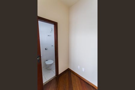 Apartamento para alugar com 135m², 4 quartos e 2 vagasQuarto de Serviço
