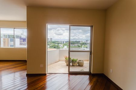 Apartamento para alugar com 135m², 4 quartos e 2 vagasVaranda da Sala