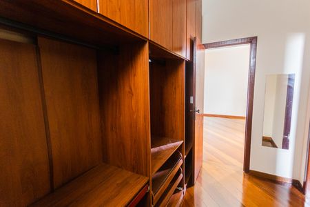 Apartamento para alugar com 135m², 4 quartos e 2 vagasCloset da Suíte