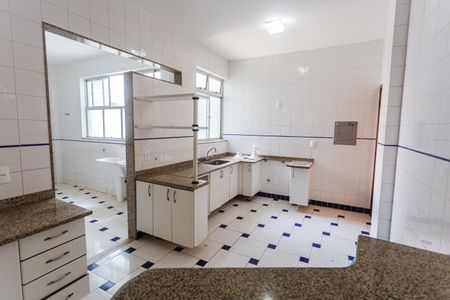 Apartamento para alugar com 135m², 4 quartos e 2 vagasCozinha