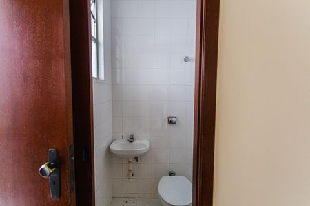 Apartamento para alugar com 135m², 4 quartos e 2 vagasBanheiro de serviço