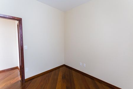 Apartamento para alugar com 135m², 4 quartos e 2 vagasQuarto 2