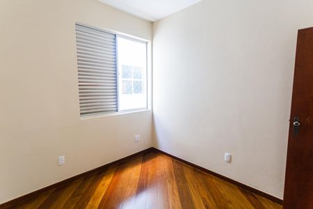Apartamento para alugar com 135m², 4 quartos e 2 vagasQuarto 2