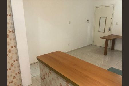Sala/Quarto de apartamento para alugar com 1 quarto, 49m² em Santana, Porto Alegre