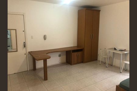 Sala/Quarto  de apartamento para alugar com 1 quarto, 49m² em Santana, Porto Alegre