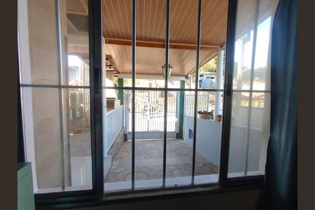 Casa para alugar com 65m², 2 quartos e 1 vaga Casa para alugar com 65m², 2 quartos e 1 vagaVaranda