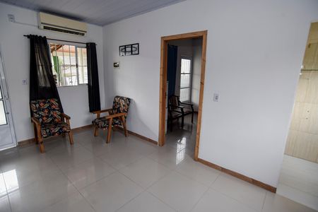 Sala / Cozinha de casa para alugar com 2 quartos, 65m² em São Lucas, Viamão